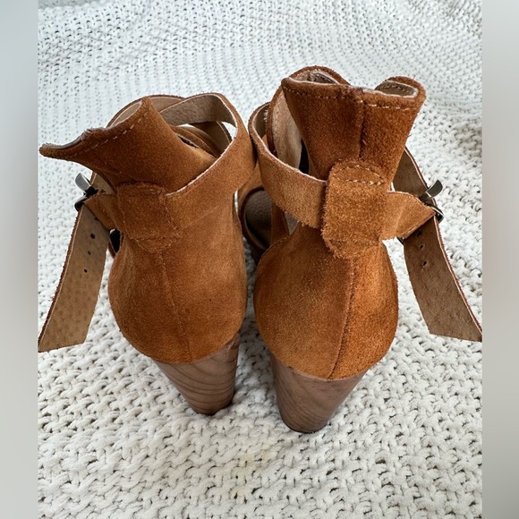 Free People Cedar Platform Clogs size 40 or 7.5 - Picture 5 of 9